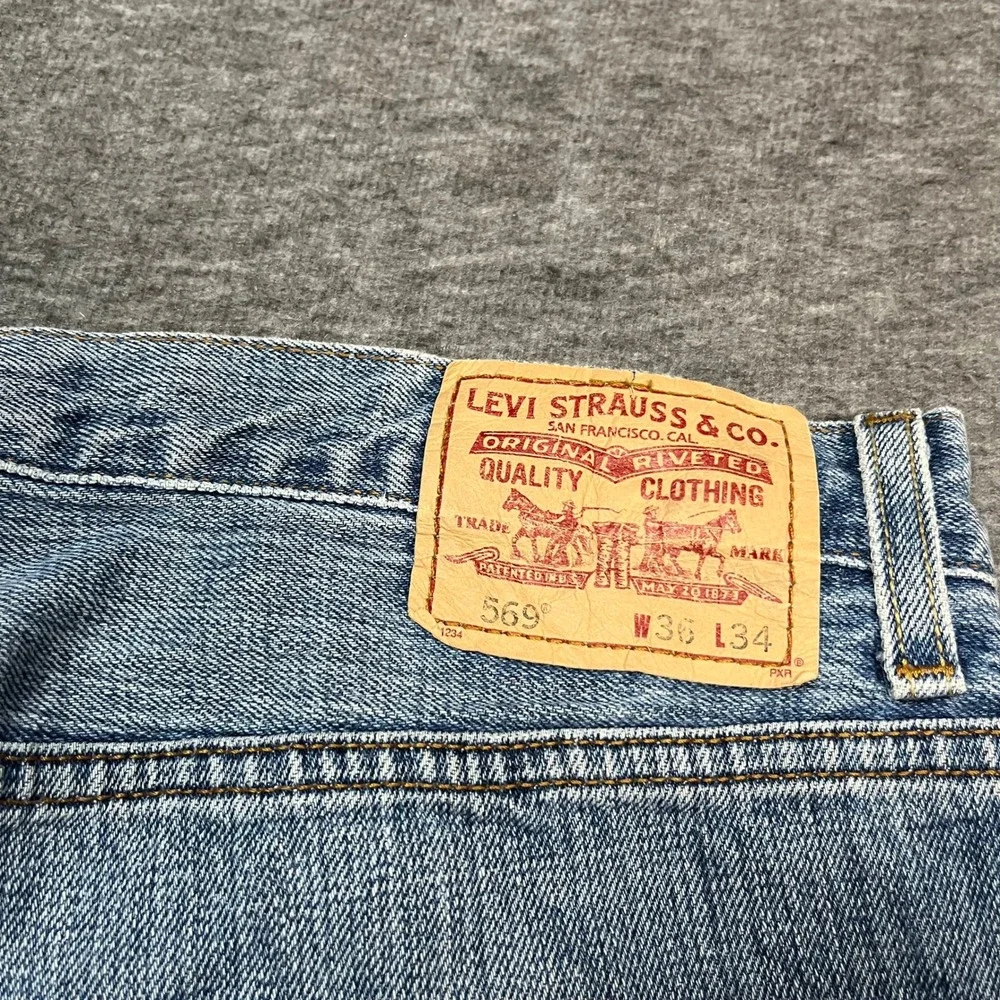 Levis 569 Loose Straight Jeans Mens 36x34 Light Wash Baggy Denim Skater Y2K